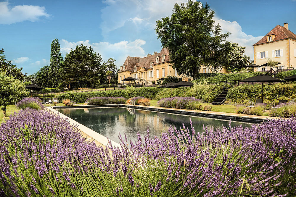 Chateau Les Merles Et Ses Villas Mouleydier Exterior photo